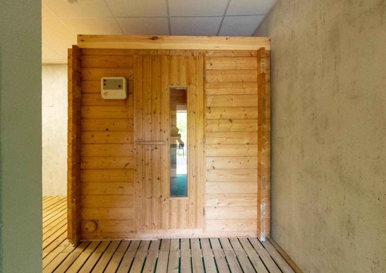 Le Chalet Du Lac Le Chatenet-en-Dognon Екстер'єр фото